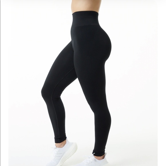 Alphalete Amplify Legging - Picture 4 of 6